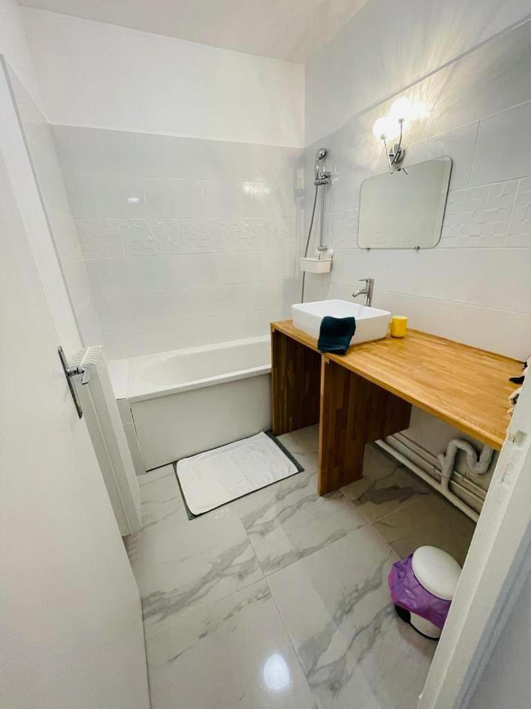 Appartement Bastille - Voltaire - Saint Paul - Centre De Paris - 5 Pers Экстерьер фото